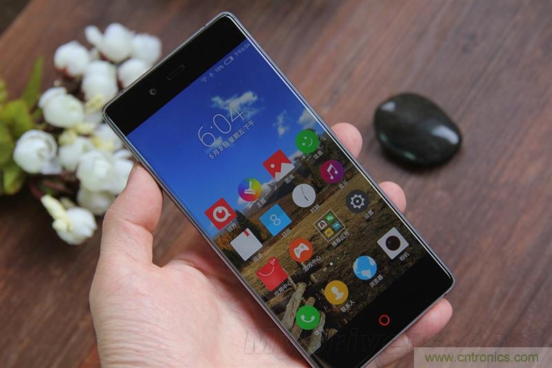 無邊框的 nubia Z9 ，一款既有驚喜，又有驚艷的智能手機