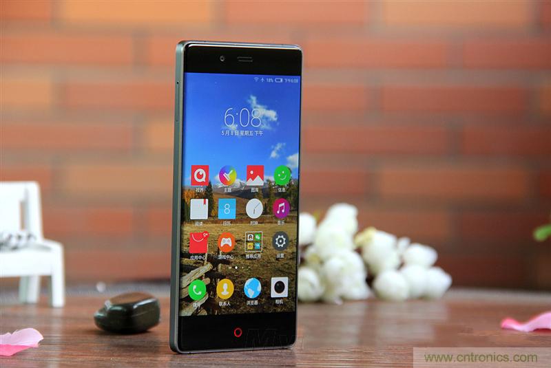 無邊框的 nubia Z9 ，一款既有驚喜，又有驚艷的智能手機